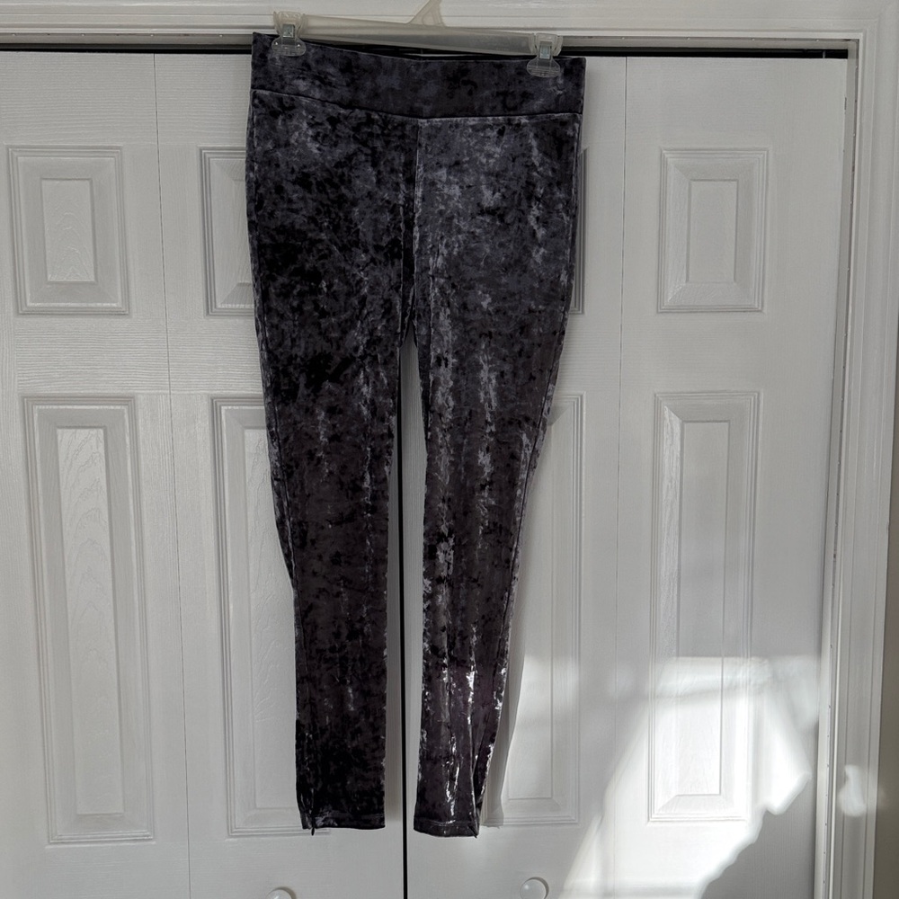 LOGO by Lori Goldstein Shimmering  Velvet Leggings